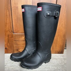 Hunter Women’s Original Tall Rain Boots Black size 6